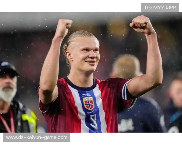 世界杯哈兰德门前抢点补射改写历史晋级名单